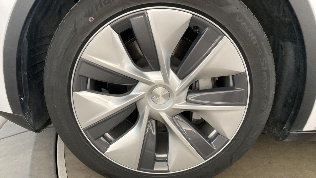 Tesla Model Y  GRANDE AUTONOMIE RWD - Image 5