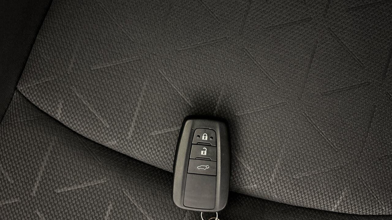 Toyota RAV 4 HYBRIDE 2WD DYNAMIC BUSINESS BEYOND ZERO - Image 19