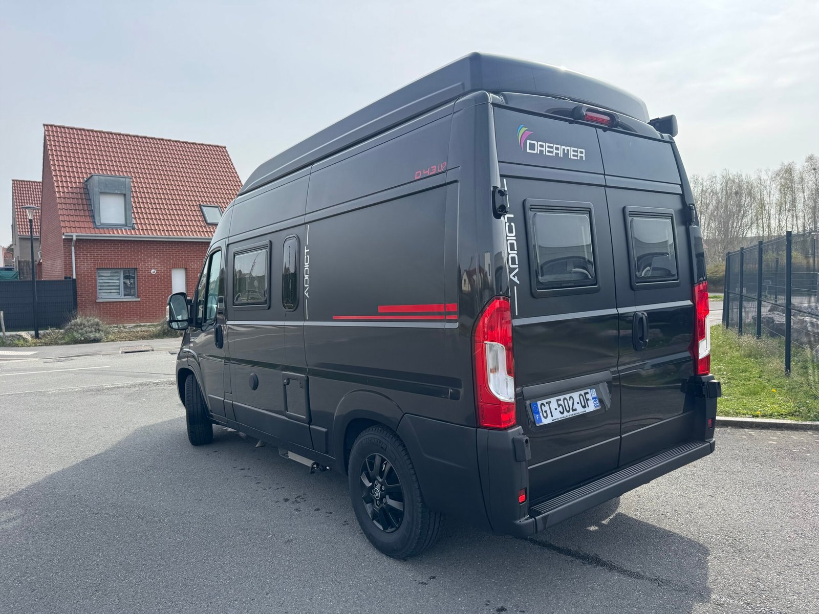Peugeot BOXER 2,2L Dreamer D43 UP ADDICT  - Image 3