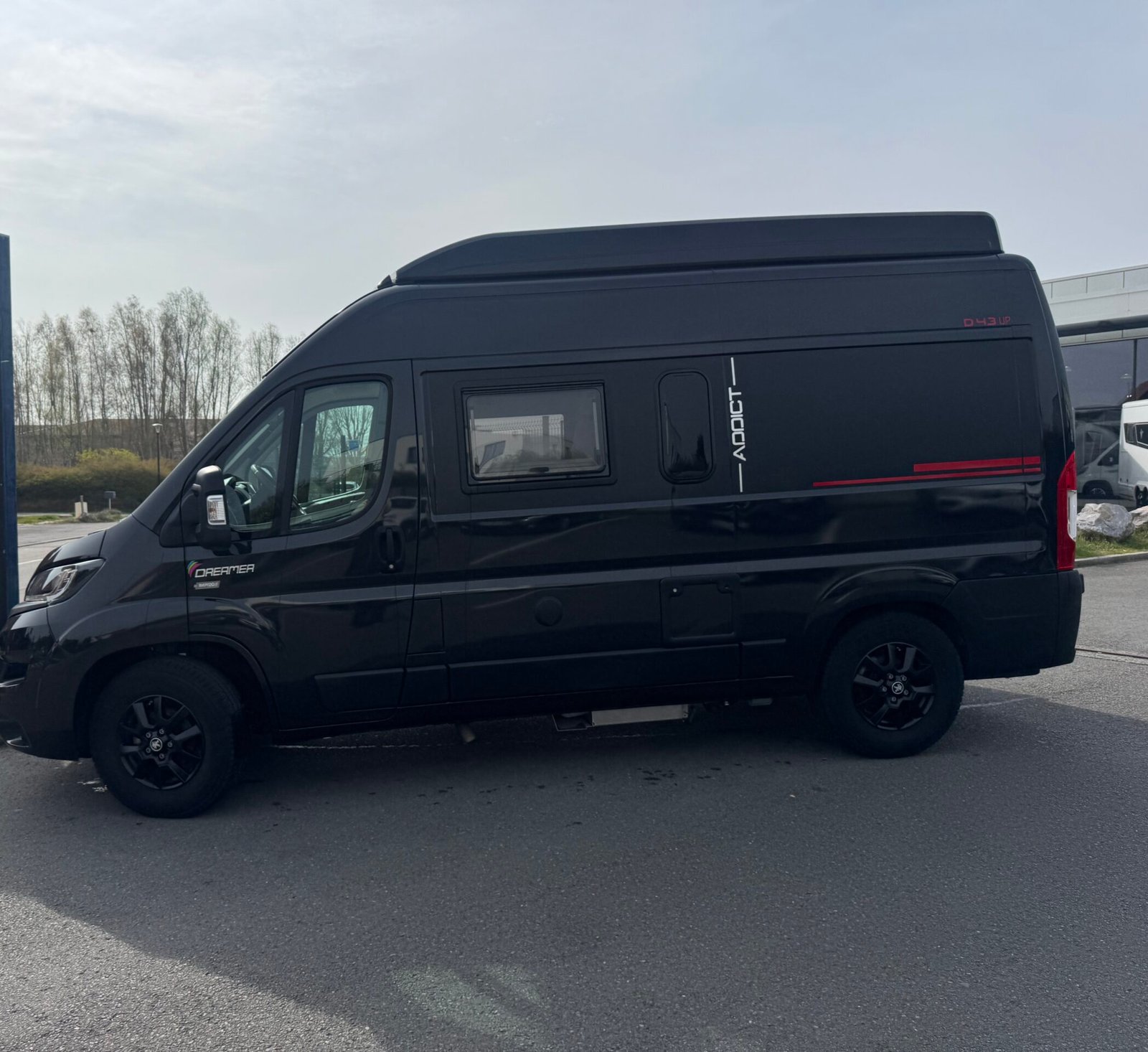 Peugeot BOXER 2,2L Dreamer D43 UP ADDICT  - Image 4