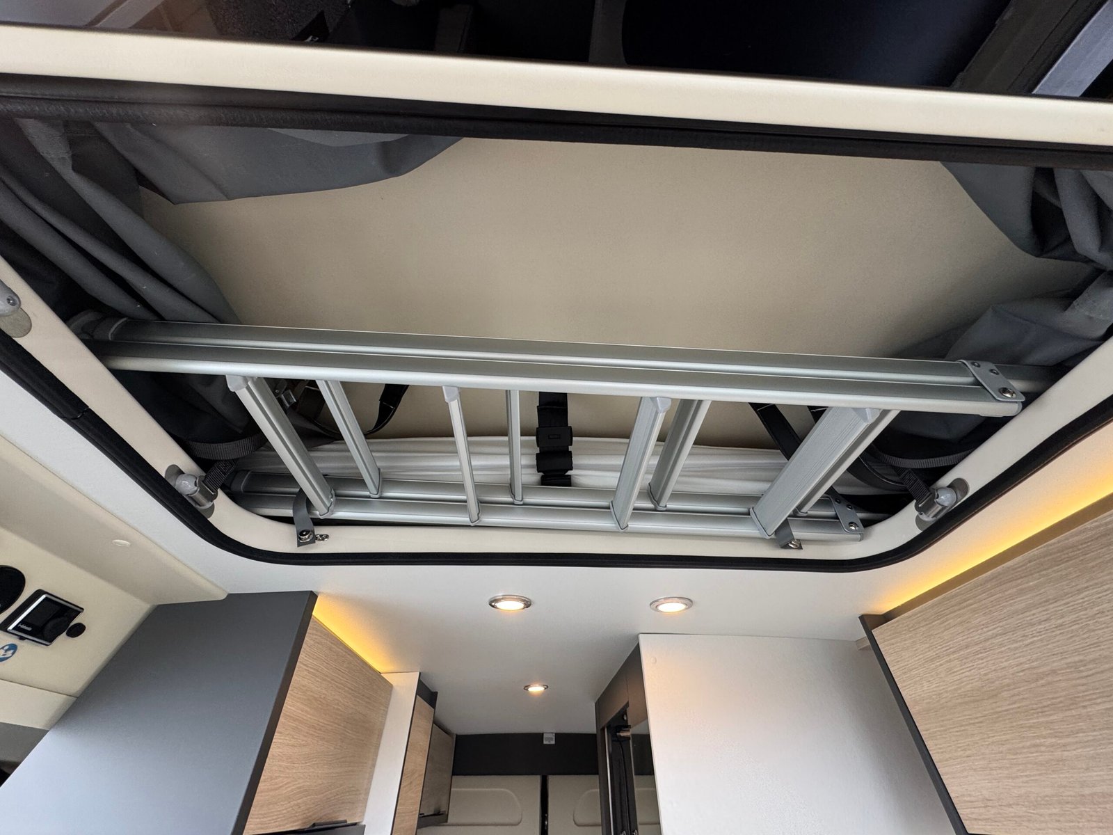 Peugeot BOXER 2,2L Dreamer D43 UP ADDICT  - Image 6
