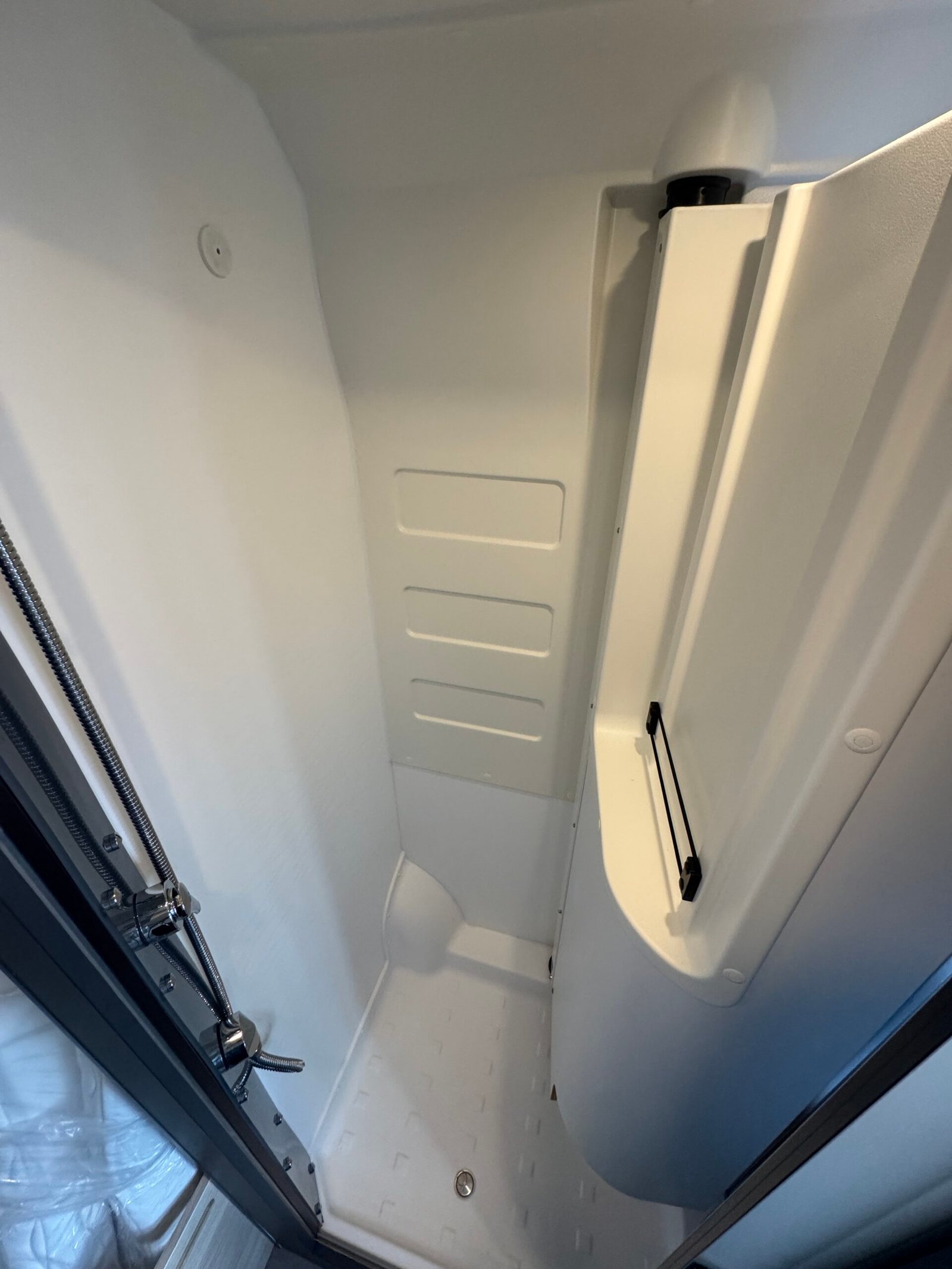 Peugeot BOXER 2,2L Dreamer D43 UP ADDICT  - Image 24