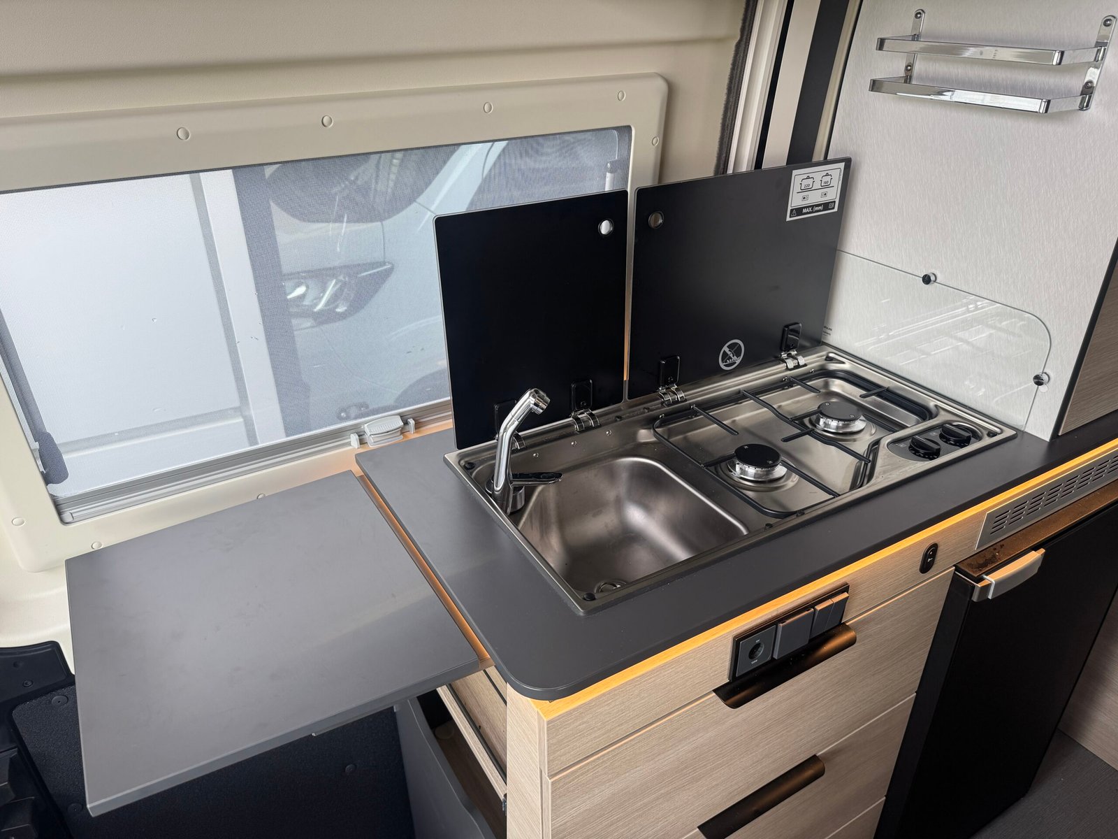 Peugeot BOXER 2,2L Dreamer D43 UP ADDICT  - Image 26