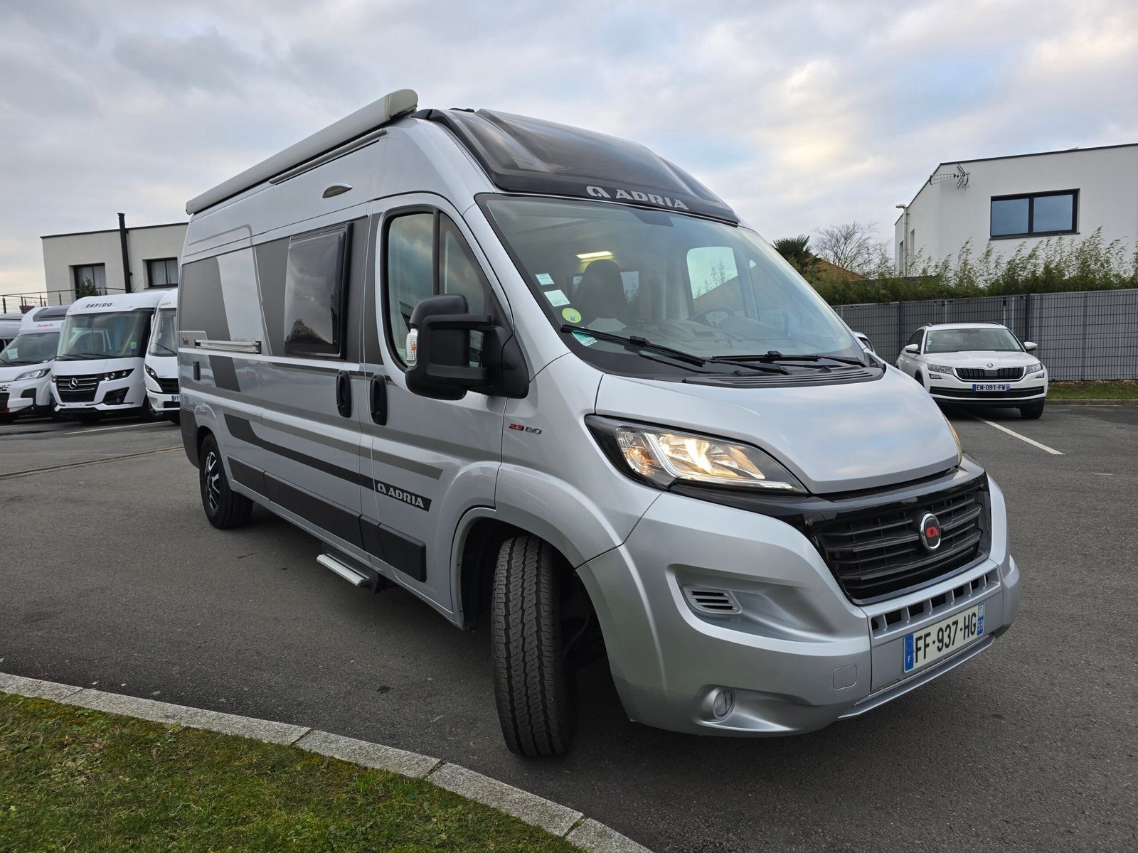 Adria Twin 600 SPB Supreme