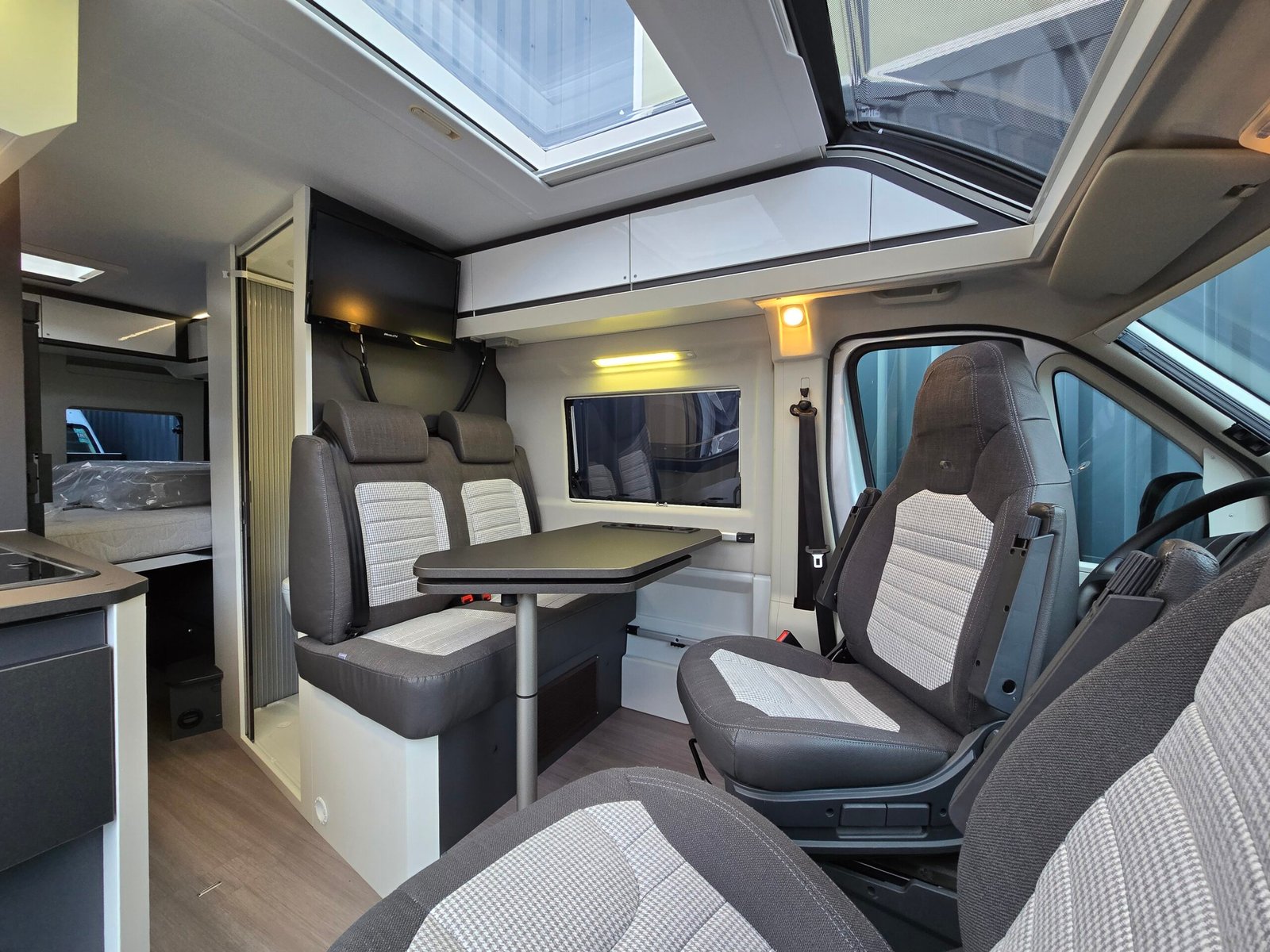 Adria Twin 600 SPB Supreme - Image 8