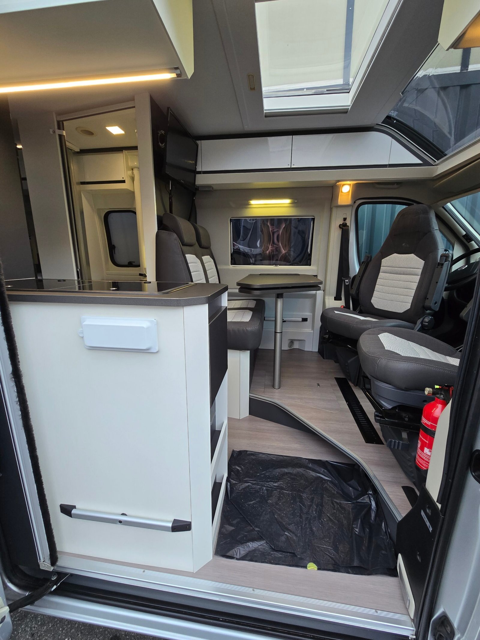Adria Twin 600 SPB Supreme - Image 10
