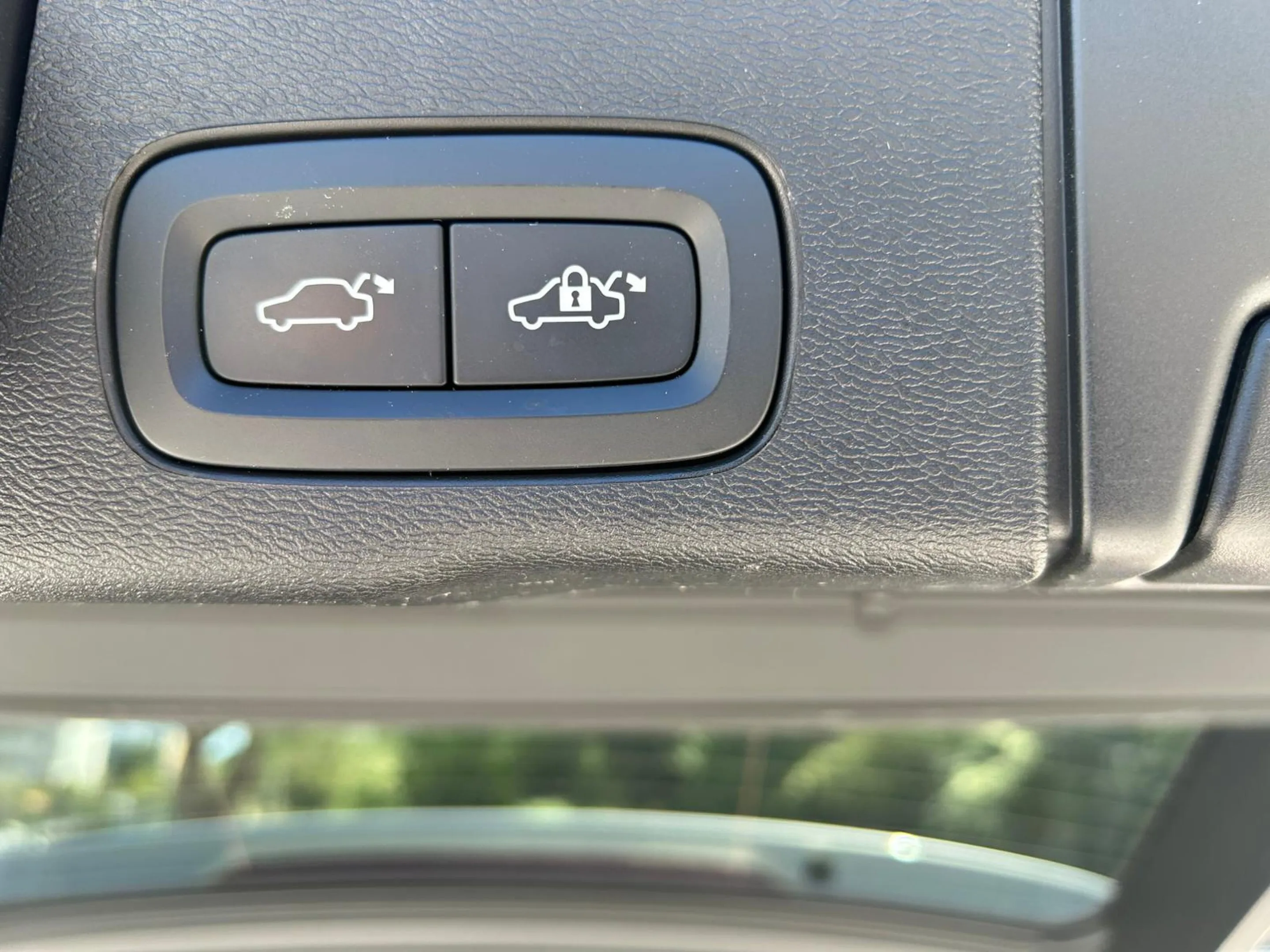 Volvo XC60 - Image 6