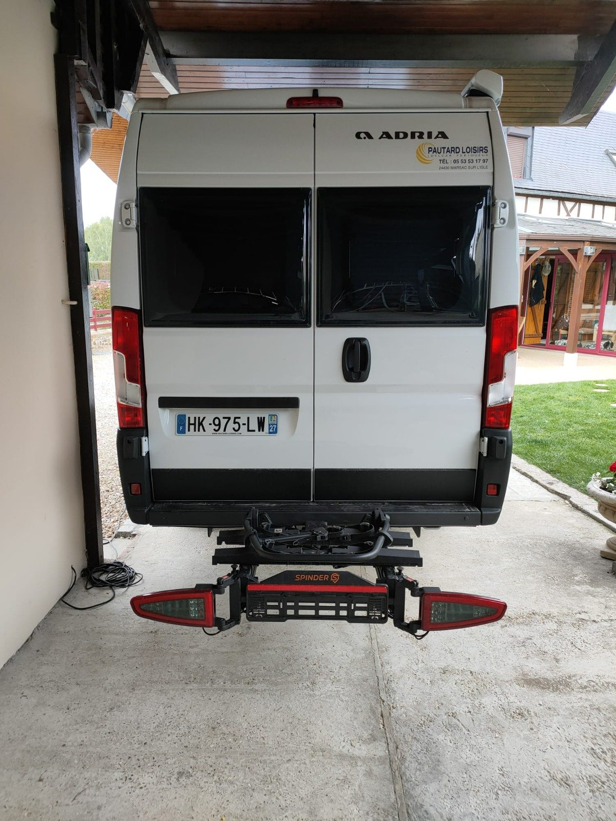 Adria Fourgon - Image 6