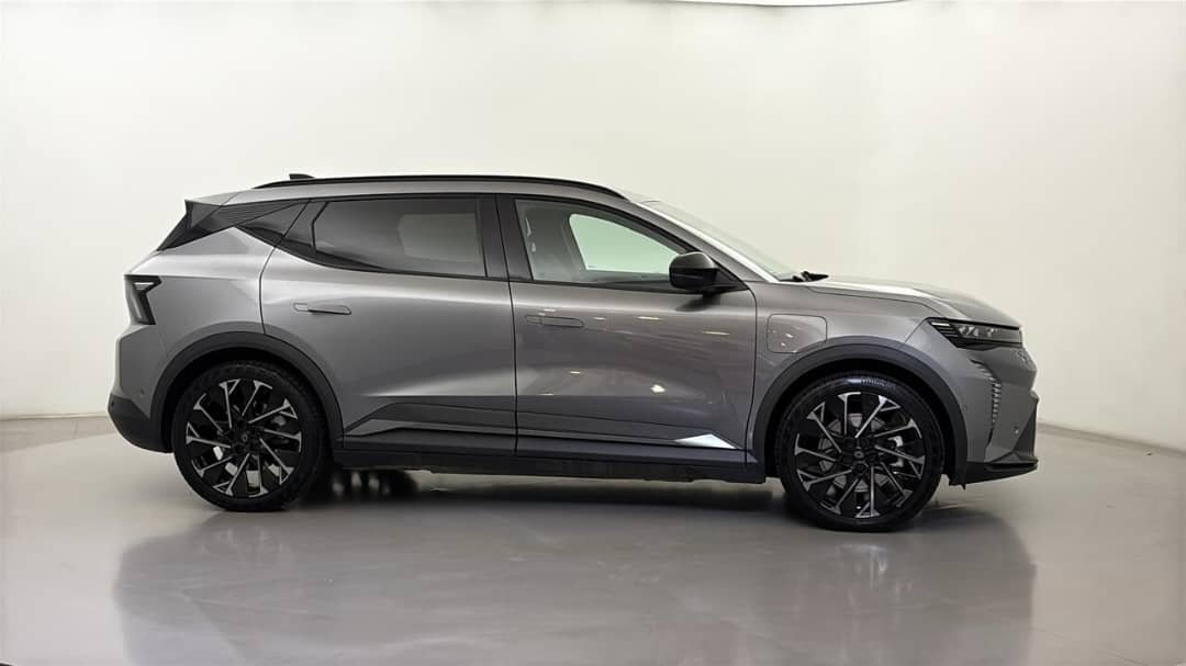 Renault Scenic  Electric Techno Esprit Alpine 220 Grande Autonomie 87kWh BVA - Image 15