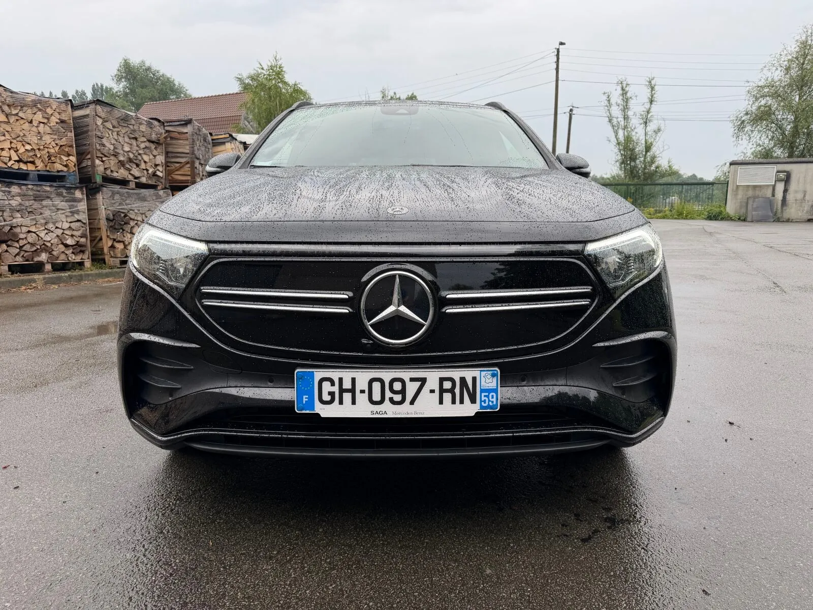 MERCEDES-BENZ EQA 250
