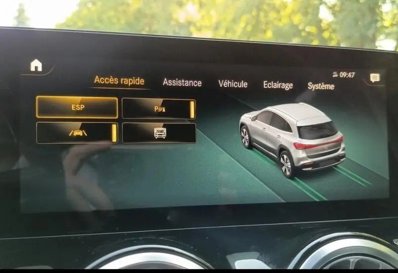 MERCEDES-BENZ EQA 250 - Image 7
