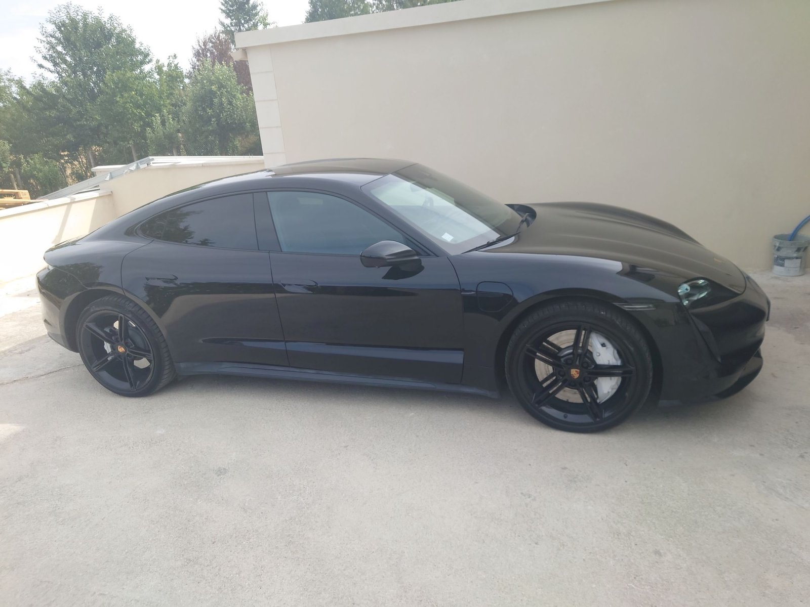 Porsche Taycan Turbo - Image 3
