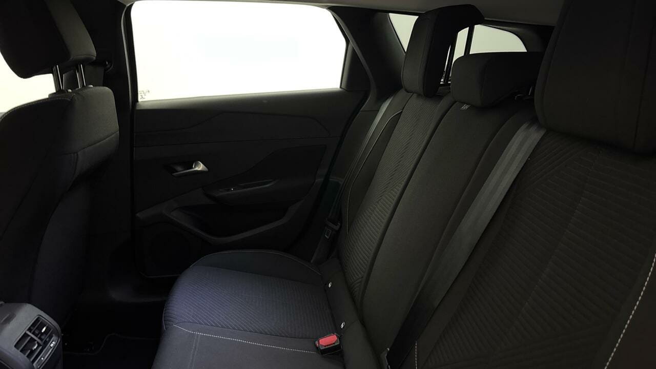 Peugeot 308 SW ACTIVE PACK 1.5 BLUE HDi 130 BVA8 - Image 18