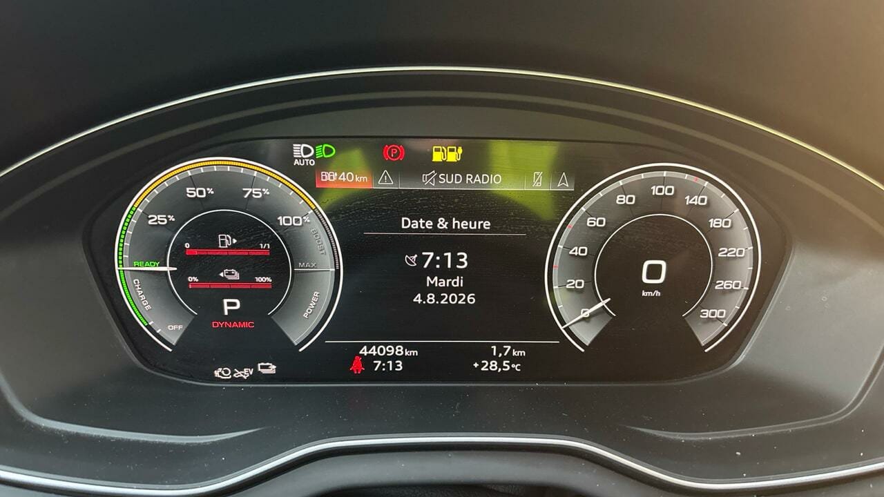 Audi Q5 50 TFSI e 299 QTT S TRONIC 7 S LINE - Image 8