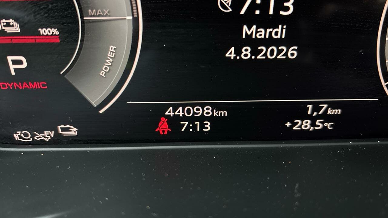 Audi Q5 50 TFSI e 299 QTT S TRONIC 7 S LINE - Image 10