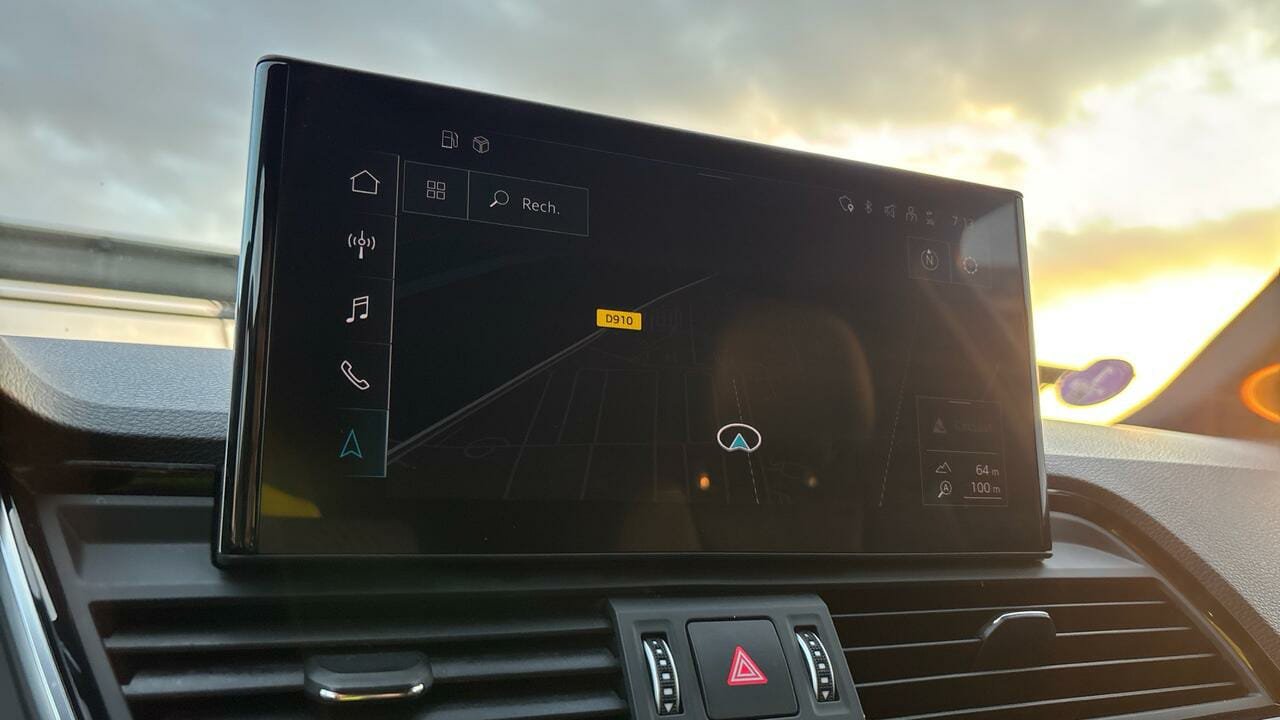 Audi Q5 50 TFSI e 299 QTT S TRONIC 7 S LINE - Image 11