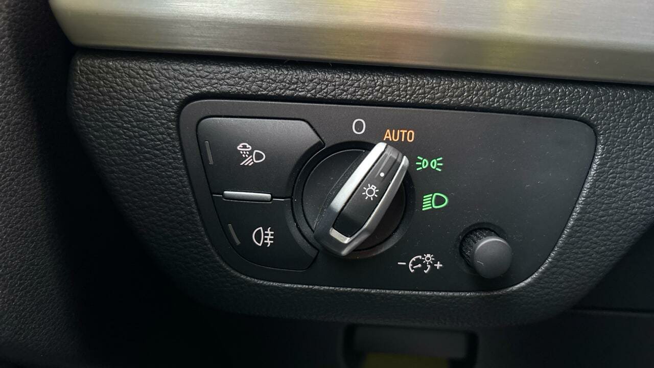Audi Q5 50 TFSI e 299 QTT S TRONIC 7 S LINE - Image 16