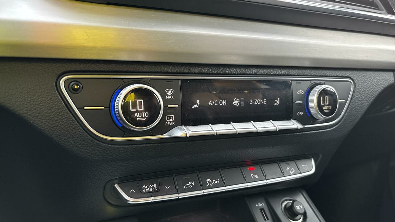 Audi Q5 50 TFSI e 299 QTT S TRONIC 7 S LINE - Image 18