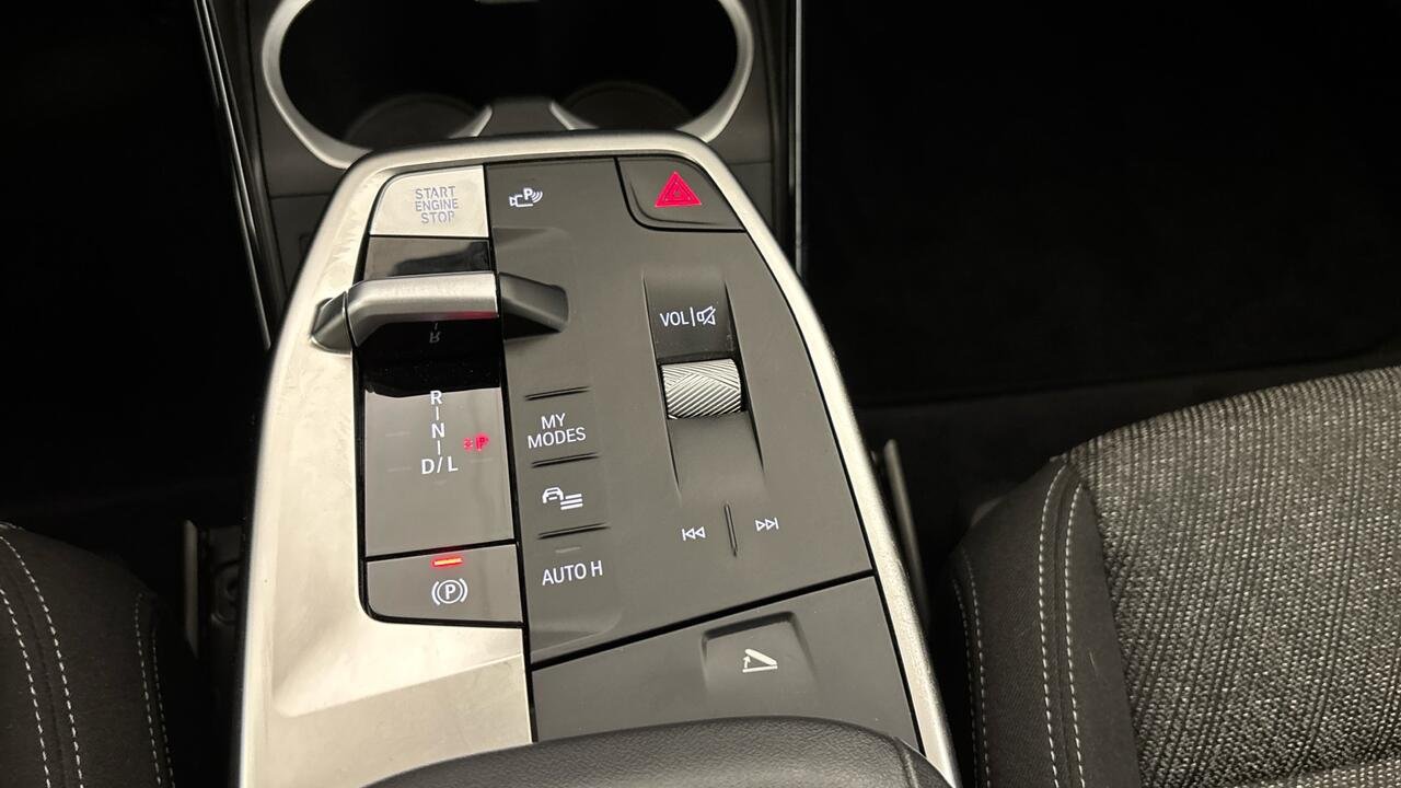BMW X1 SDRIVE 20l  170 BUSINESS DKG7 - Image 17