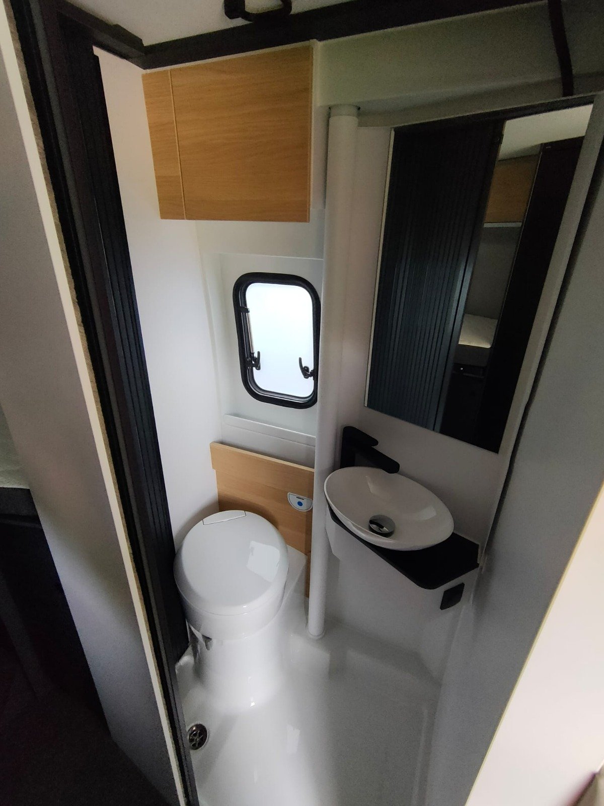 Adria TWIN TWIN Plus - Image 14